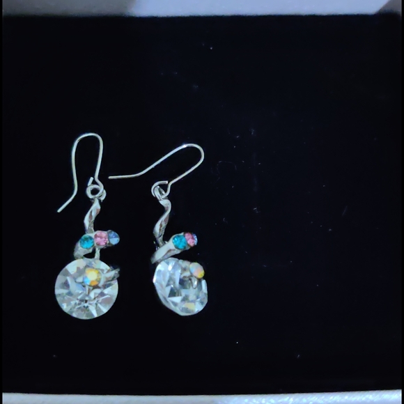 Earring - Picture 2 of 2